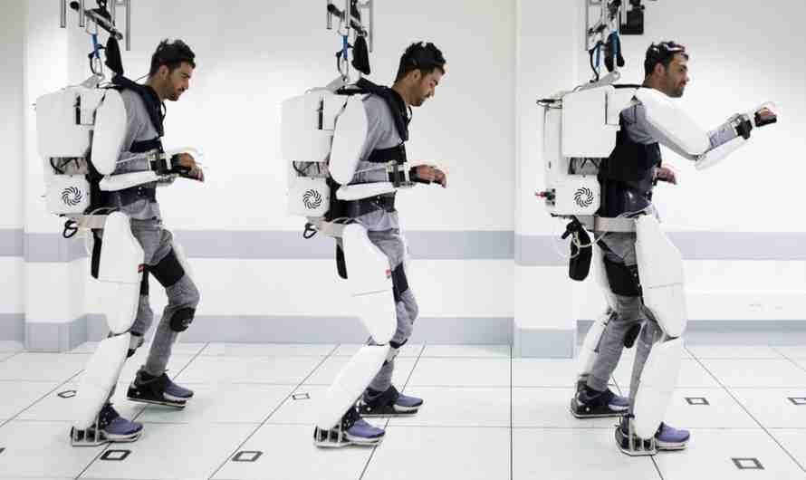 Caminar con la ayuda de un exoesqueleto luego de quedar cuadripléjico